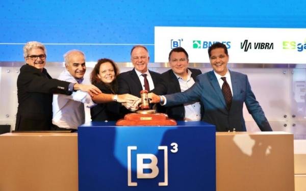 100 dias de Casagrande: atuação de bombeiro, romarias a Brasília e poucas mudanças