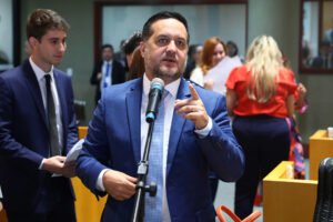 Plebiscito para mudar de município, novo comando na Corregedoria e a postura da base aliada na Ales