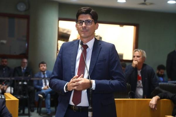 Corregedoria é eleita após deputado se recusar a fazer bafômetro 