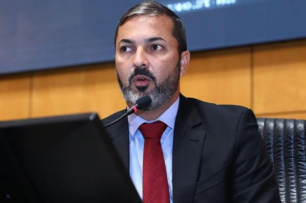 Deputados podem propor emendas ao orçamento do Estado até dia 29