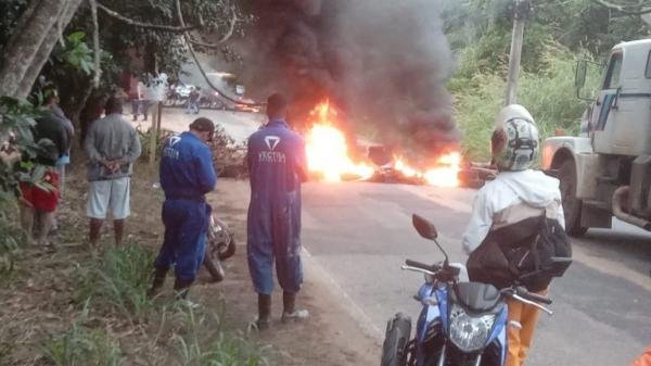 Protesto de indígenas bloqueia todos os acessos à cidade de Aracruz