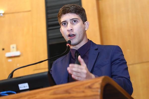 Deputado segue ileso da Corregedoria um mês após recusar bafômetro