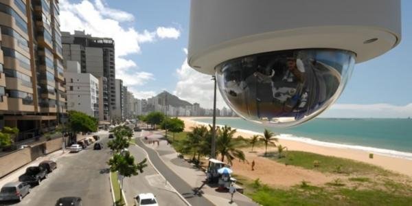 Vila Velha tem 100 câmeras te vigiando. Todas multam?