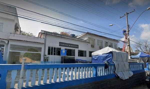 Vereadores, prefeito e secretários podem ter até 40% de aumento em Apiacá
