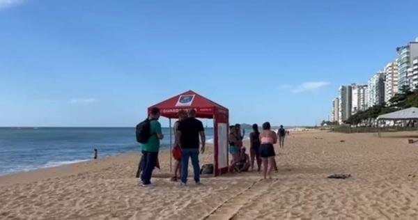 Blitz nas praias flagra profissionais irregulares de educação física no ES