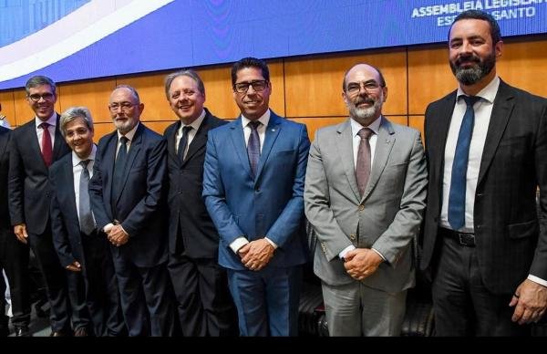 Marcelo Santos sinaliza à sua equipe que não concorrerá ao TCES