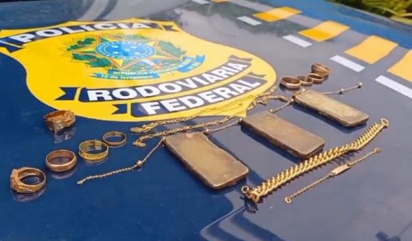 PRF apreende joias e três barras de ouro ilegal na BR-101, na Serra