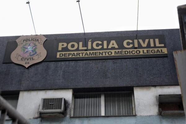 Adolescente foge de exame no DML e é apreendido com ajuda de prefeito