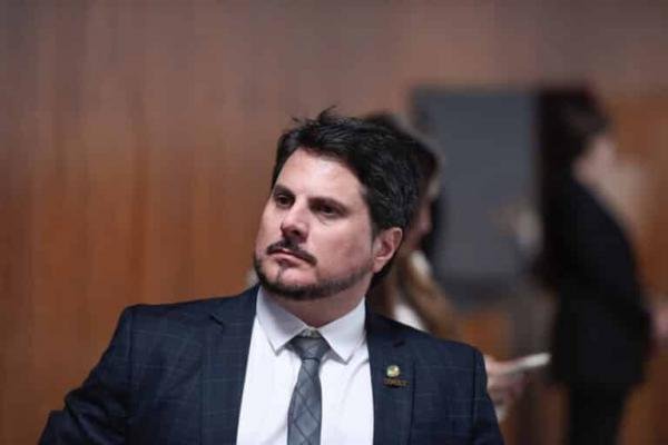 Conselho de Ética do Senado processa Marcos do Val e mais quatro