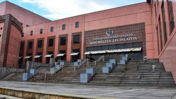 Um terço dos deputados estaduais do ES são pré-candidatos; veja quem são os suplentes