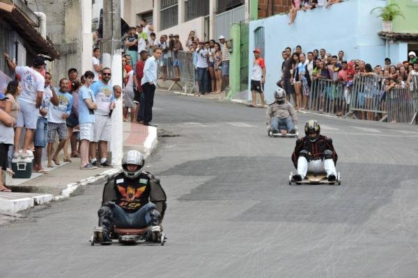 Tradição na Penha, corrida de rolimã é reconhecida como esporte no Estado