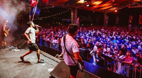 Festival Delírio Tropical começa quarta-feira com mais de 80 atrações em Itapuã