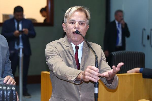 Meneguelli propõe ações de educação ambiental nas escolas