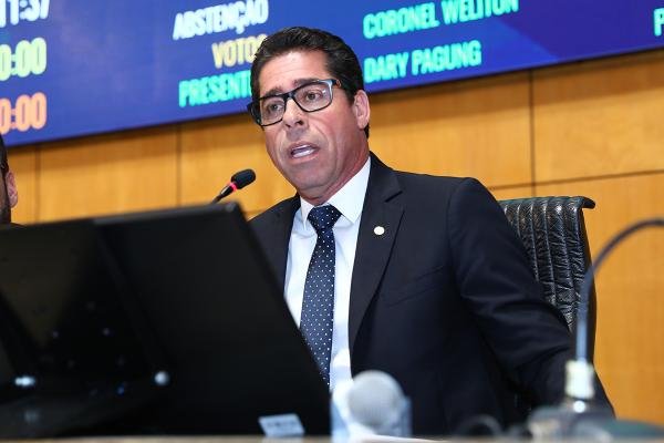 Marcelo Santos sugere honraria para jovens de destaque
