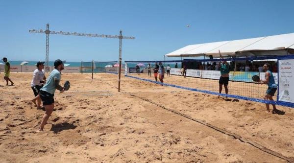 Competição Internacional de beach tennis começa nesta quinta-feira