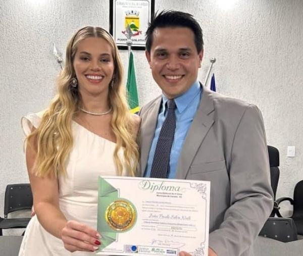MP pede afastamento de esposa do prefeito de Castelo do cargo de secretária