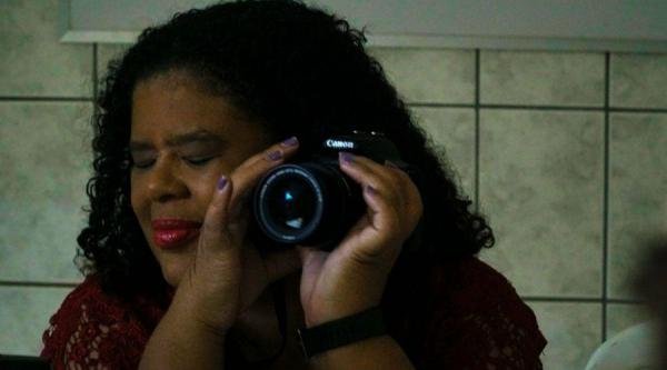 Inscrições abertas para oficina de fotografia voltada a mulheres com baixa visão
