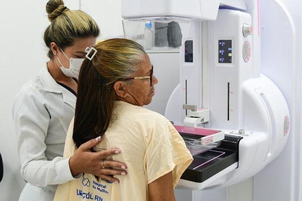 Lei garante exame para quem tem histórico familiar de câncer de mama