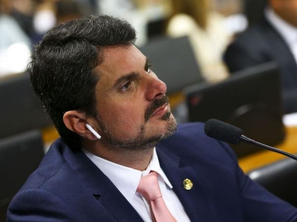 Marcos do Val recorre ao STF com medo de ser preso