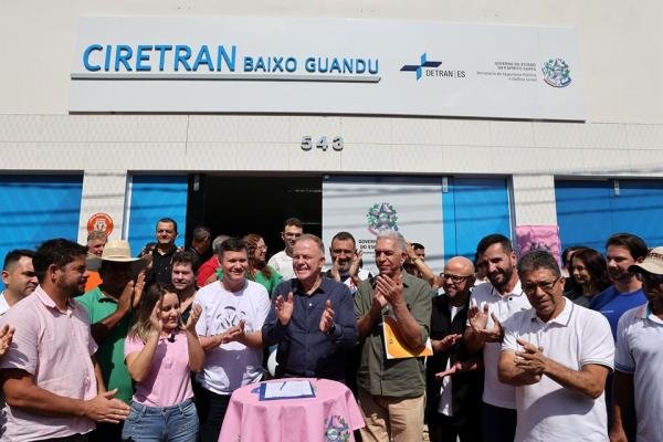 Casagrande inaugura obras e anuncia reconstrução de escola em Baixo Guandu