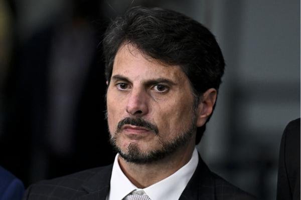 Senado mantém impasse sobre a situação de Marcos do Val