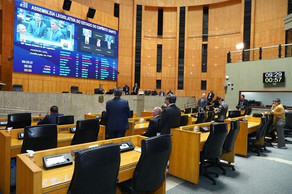 Seis vetos encabeçam a pauta de votações desta terça-feira na Assembleia Legislativa do ES