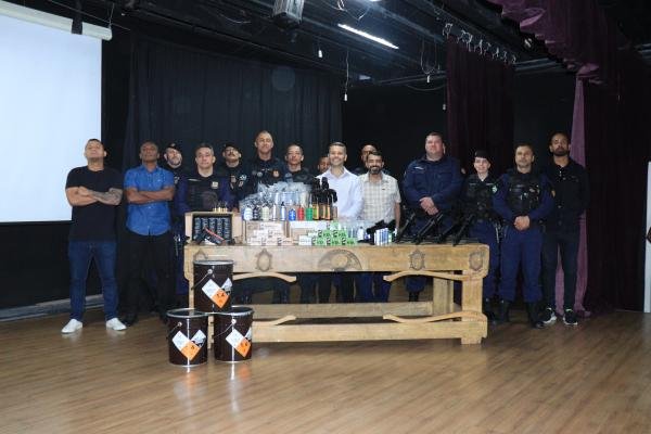 Viana encerra Semana Nacional de Trânsito com entrega de novos equipamentos à Guarda Municipal