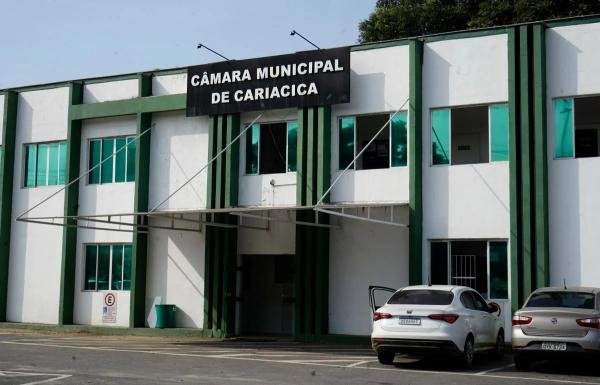 Vereadores de Cariacica aprovam cota de R$ 10 mil para eles mesmos