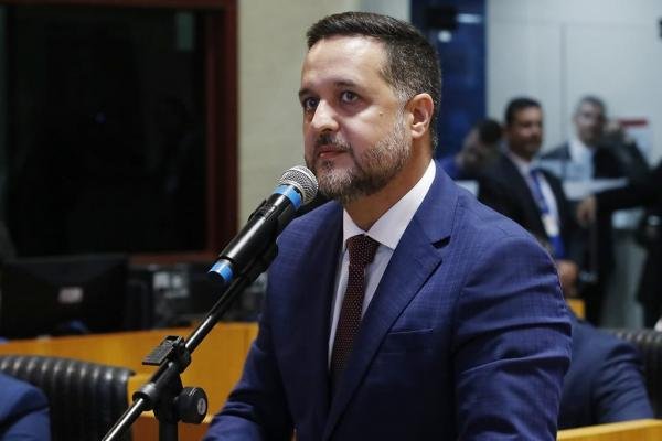 Gandini nega interferência do Palácio Anchieta em decisão de deixar o PSD