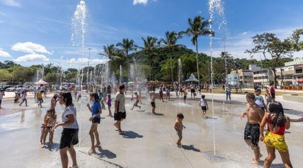 Parque da Prainha com fonte interativa é opção de lazer para as famílias